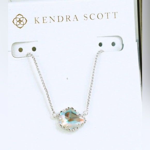 Kendra Scott Tess pendant necklace in a rhodium plated metal dichroic glassNWT - Picture 2 of 5